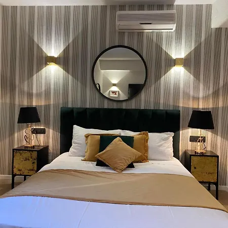 Bed and breakfast Andio 4*